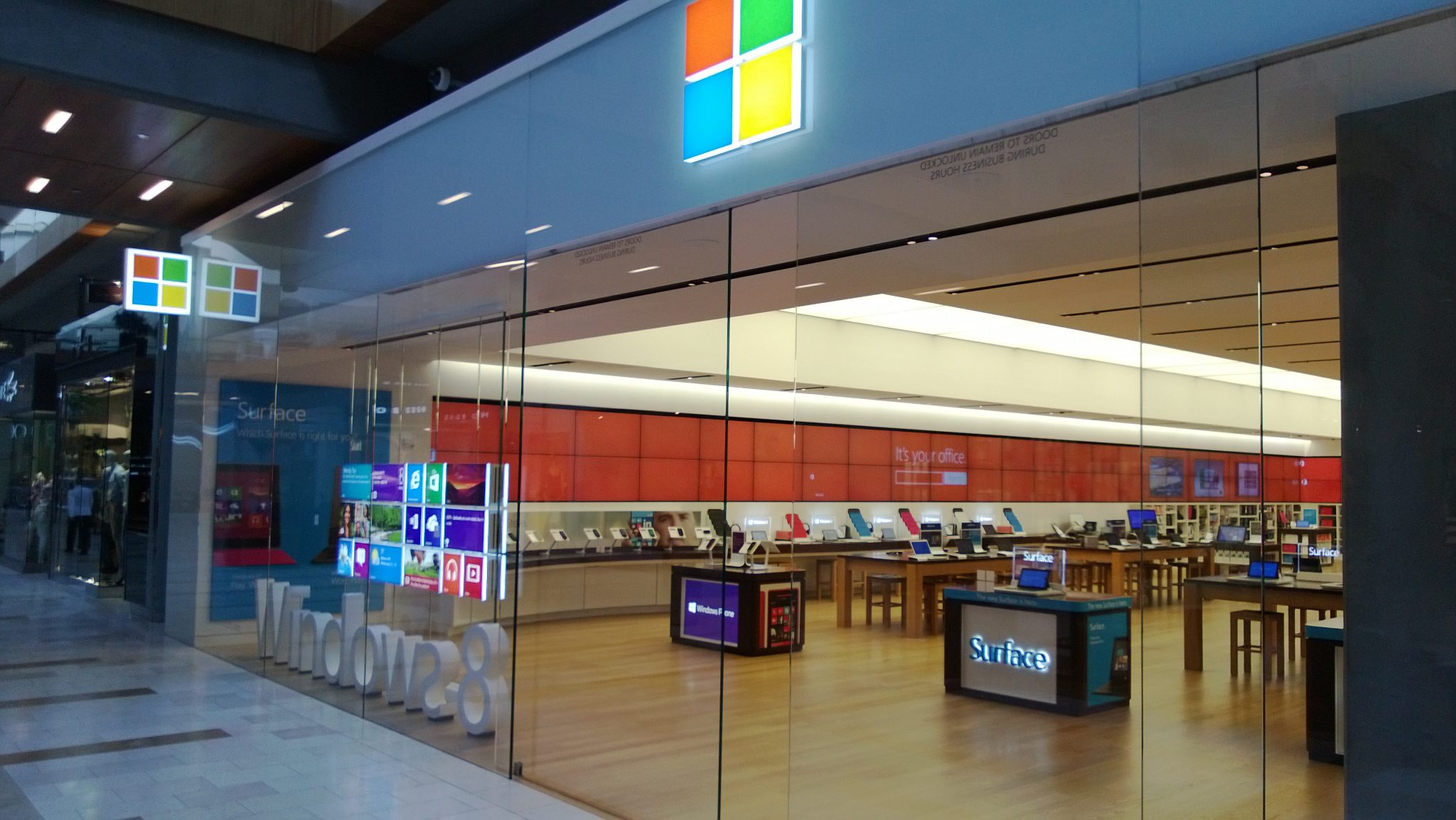 Microsoft Cerrará Casi Todas Sus Tiendas En Todo El Mundo - Parada Visual