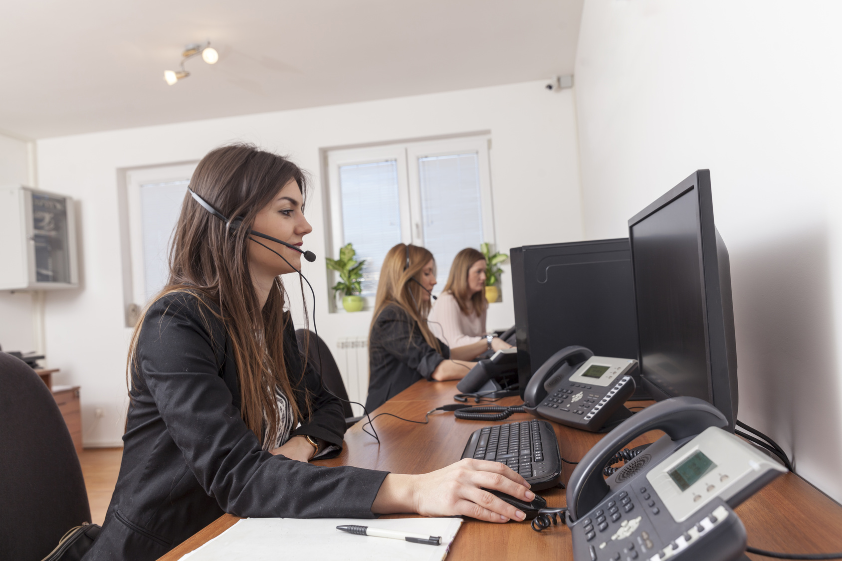 Claves para mejorar el servicio de atención al cliente de los pequeños call  centers - Parada Visual